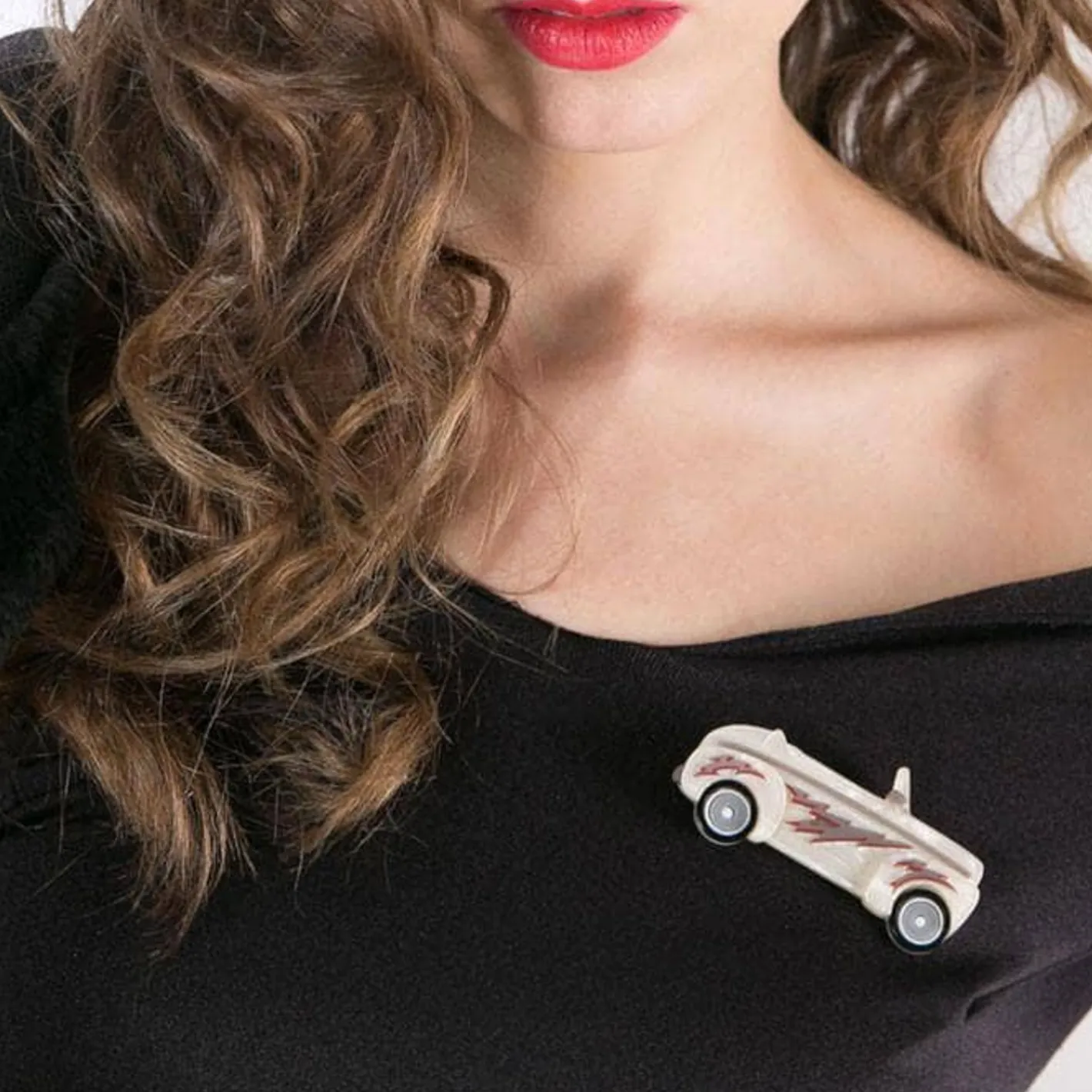 Erstwilder Automatic, Systematic Brooch^ Brooches
