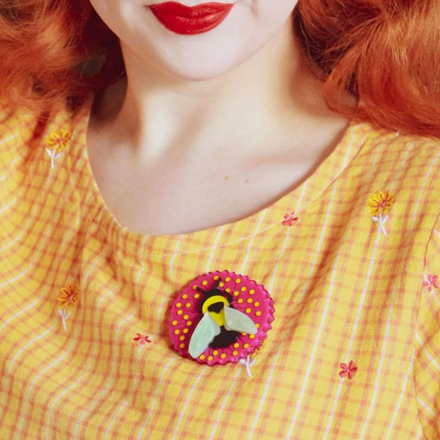 Erstwilder Bumblebee Burrower Brooch^ Brooches
