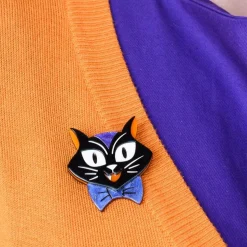 Erstwilder Cat Charming Brooch^ Brooches