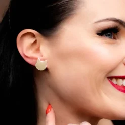 Erstwilder Cat Head Ripple Resin Stud Earrings - White^ Essential Earrings