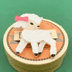 Erstwilder Dolly The Dainty Brooch^ Brooches