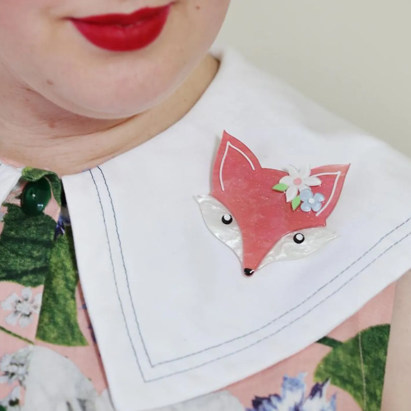 Erstwilder Flora Fox Face Brooch^ Brooches
