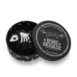 Erstwilder Grizzly Gruesome Brooch^ Brooches