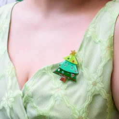 Erstwilder Guardian Of The Gifts Brooch^ Brooches