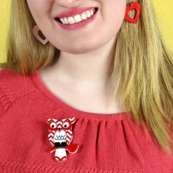 Erstwilder Howard'S Hoot Brooch^ Brooches