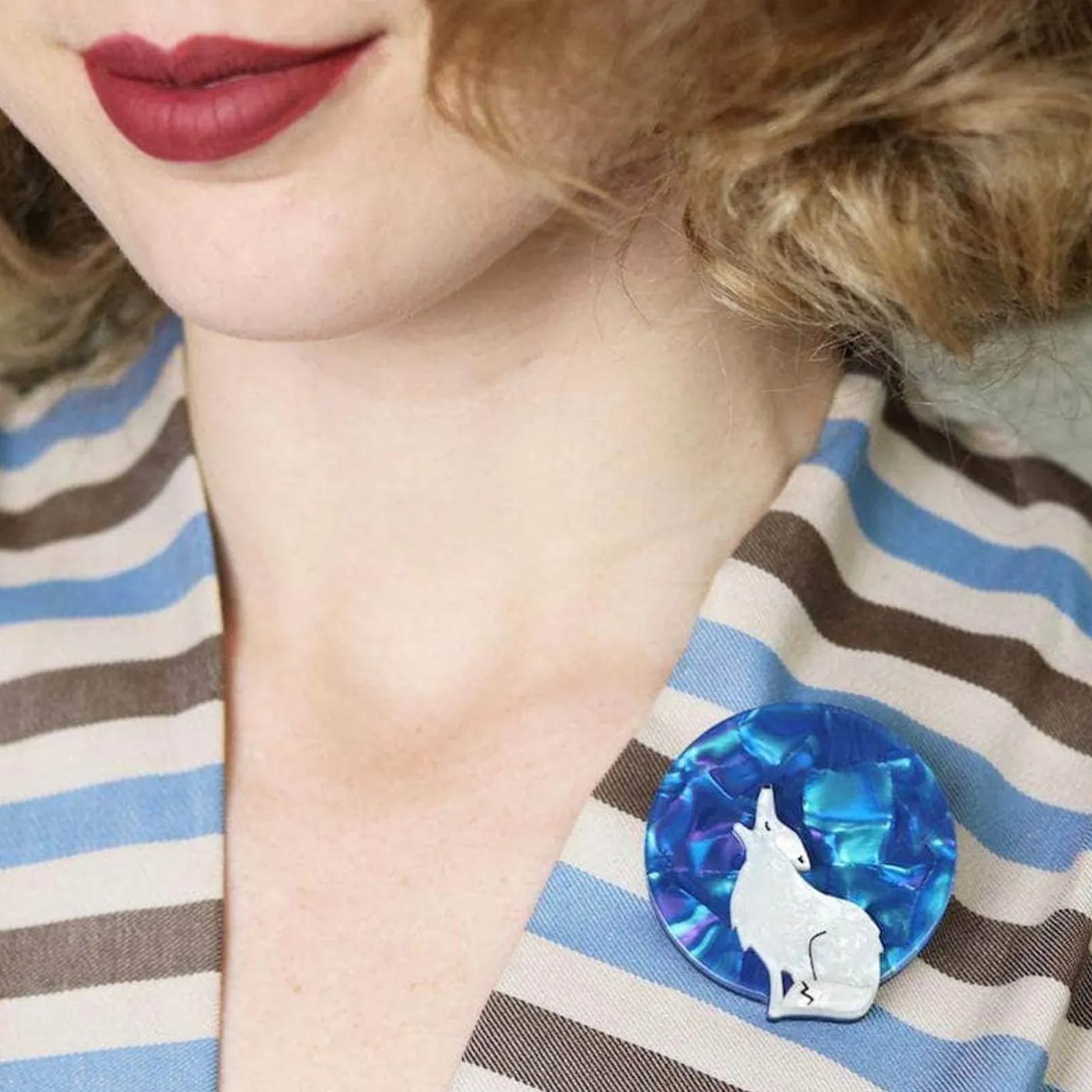 Erstwilder Howling At The Moon Brooch^ Brooches