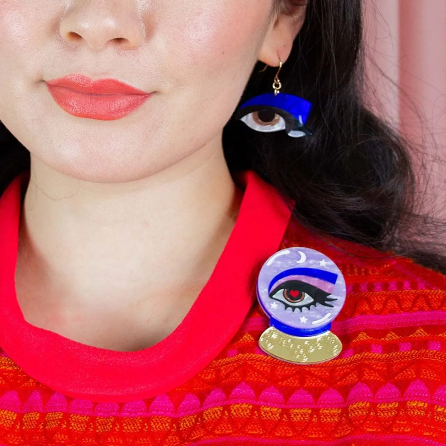 Erstwilder Keen-Eyed Insight Brooch^ Brooches