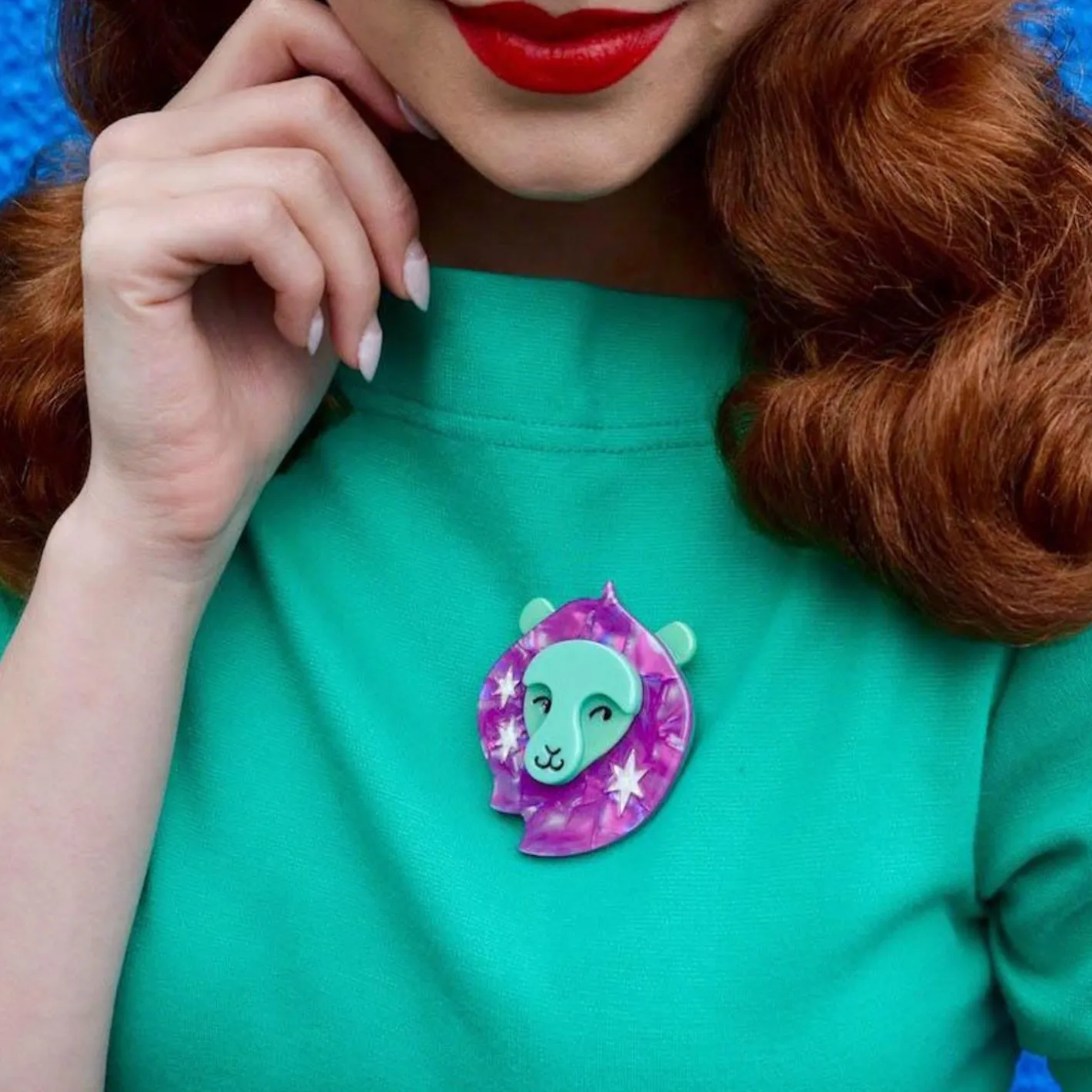 Erstwilder Leo The Leader Brooch^ Brooches