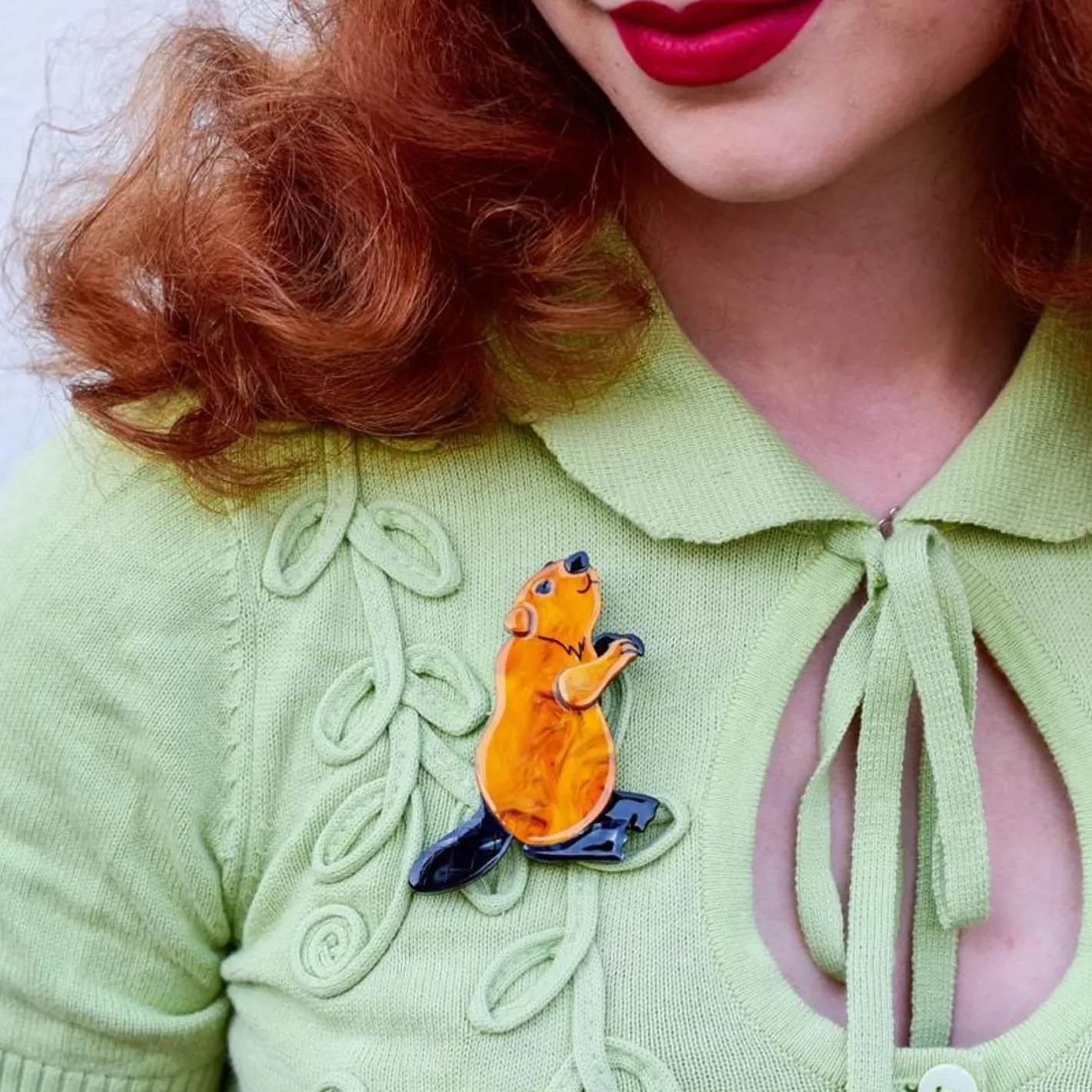 Erstwilder Mr. Beaver'S Bark Brooch^ Brooches