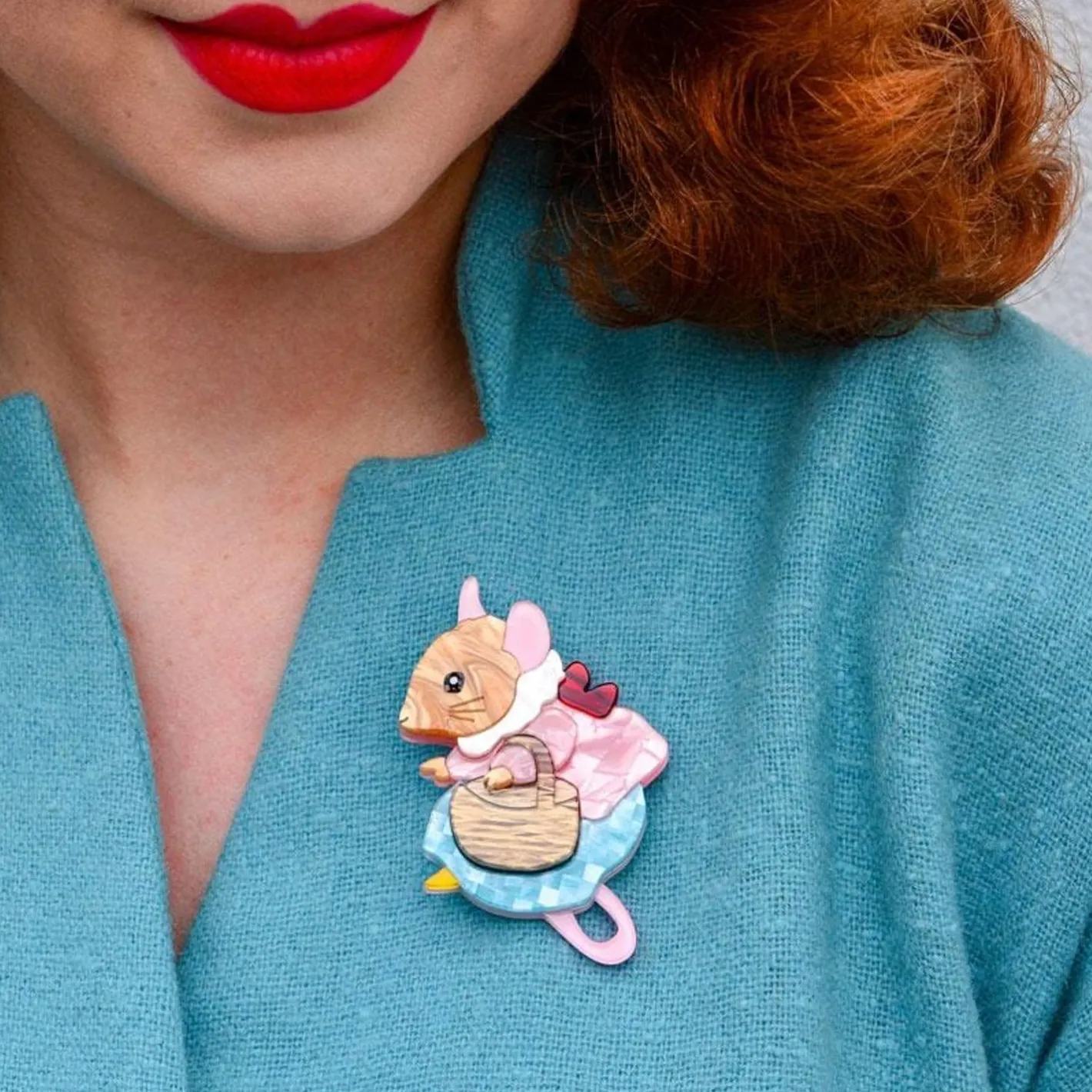 Erstwilder Mrs. Tittlemouse Brooch^ Brooches
