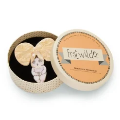 Erstwilder Peababy Brooch^ Brooches