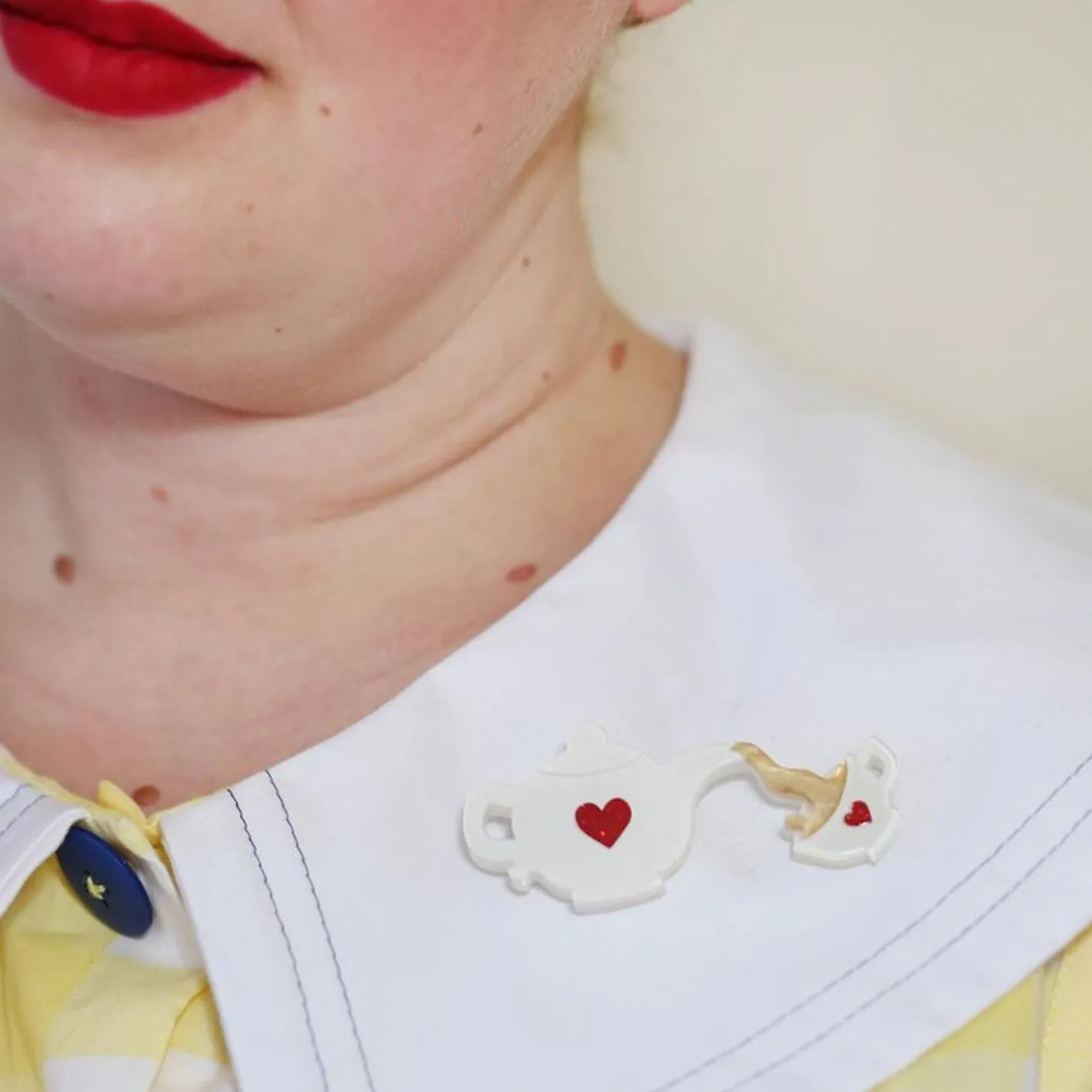 Erstwilder Rosy Lee Brooch^ Brooches