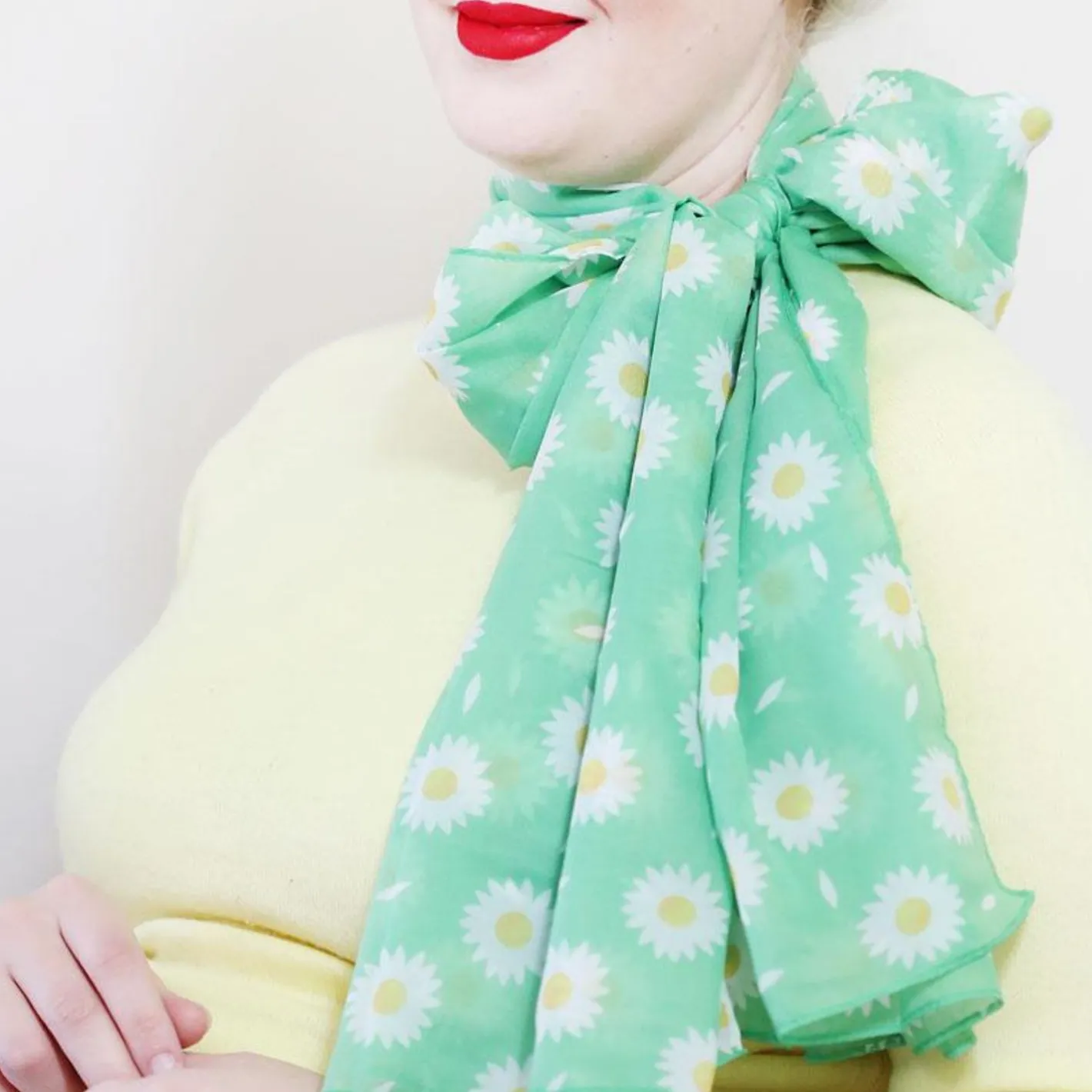 Erstwilder She Loves Me Daisy Large Neck Scarf^ Scarves