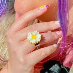 Erstwilder She Loves Me Daisy Statement Ring^ Rings