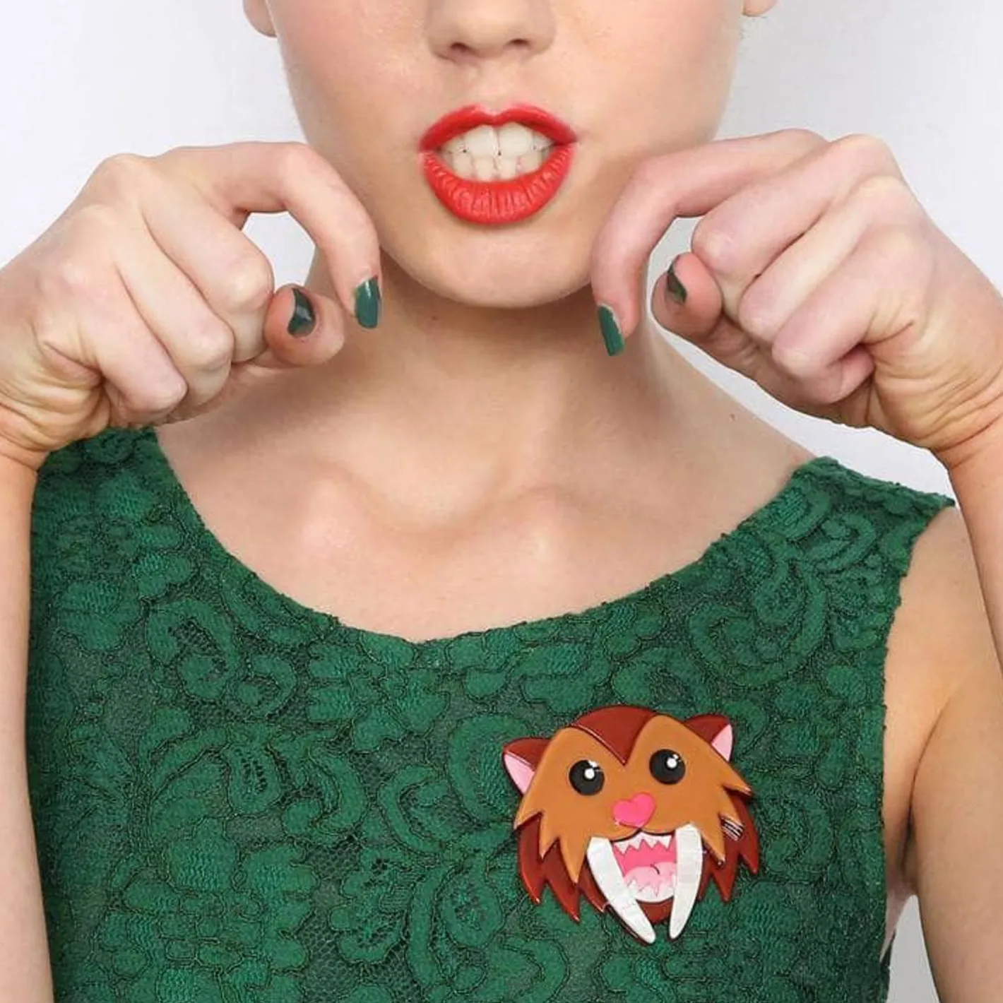 Erstwilder Smilodon Smiles Sabre Tooth Tiger Brooch^ Brooches