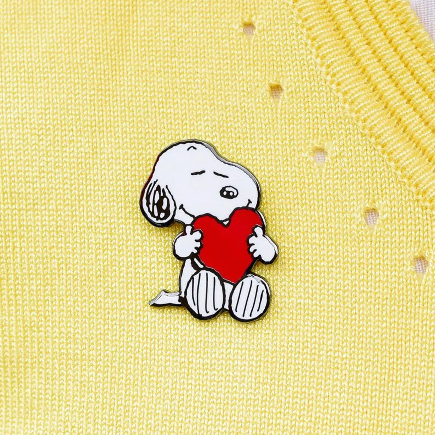 Erstwilder Snoopy'S Big Heart Enamel Pin^ Enamel Pins
