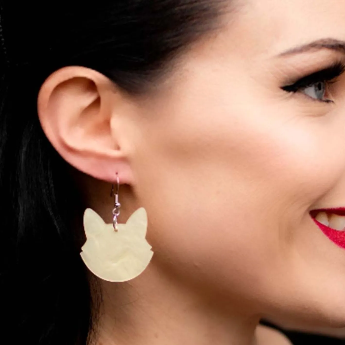 Erstwilder Solid Cat Head Ripple Resin Drop Earrings - White^ Essential Earrings