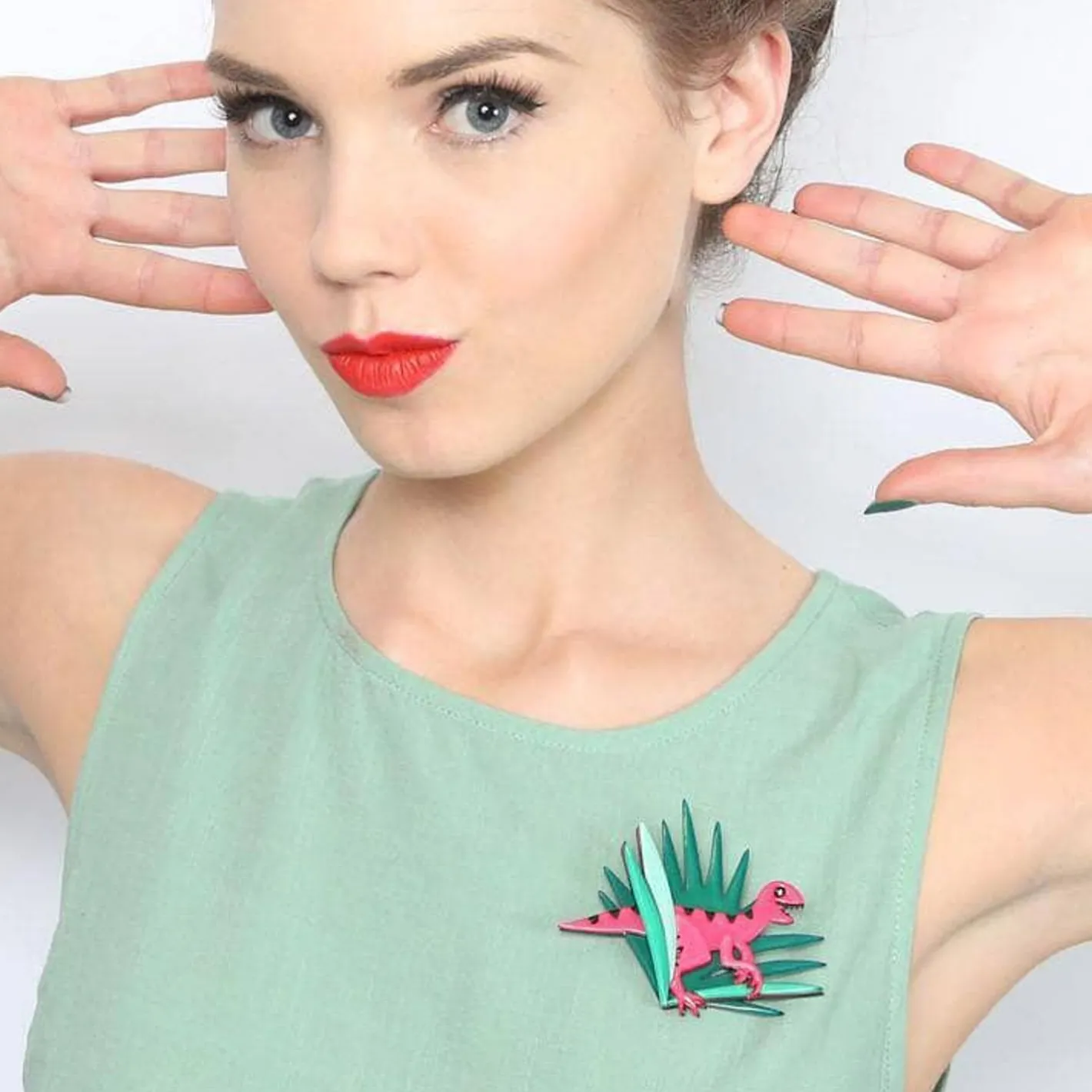 Erstwilder The Lone Raptor Brooch^ Brooches