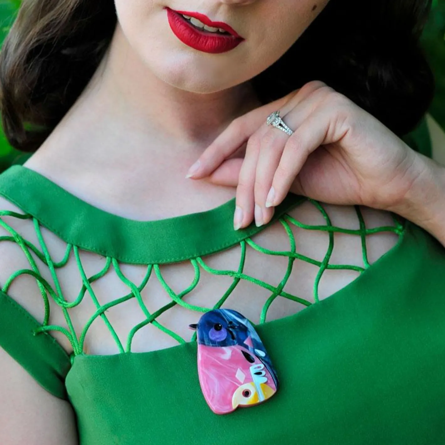 Erstwilder The Perky Pink Robin^ Brooches