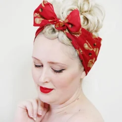 Erstwilder The Satisfied Squirrel Head Scarf^ Scarves